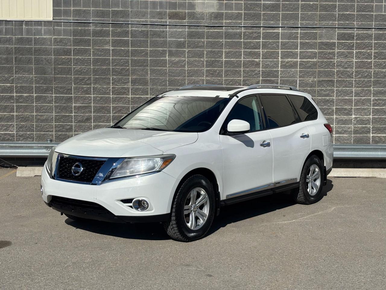 Used 2014 Nissan Pathfinder 4WD 4dr S | $0 DOWN | EVERYONE APPROVED! for sale in Calgary, AB