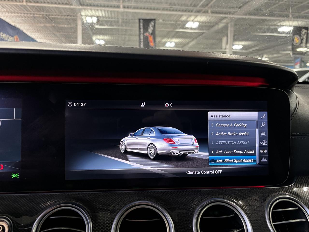 2018 Mercedes-Benz E-Class E63 S AMG|V8BITURBO|4MATIC+|NAV|MASSAGE|CARBON|HUD - Photo #38