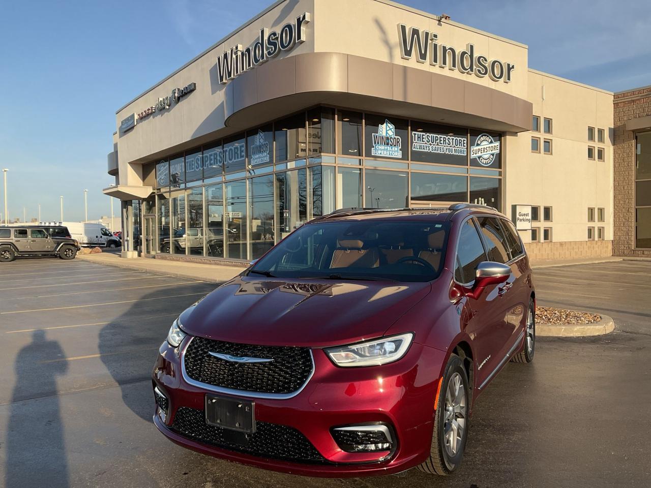 Used 2021 Chrysler Pacifica  for sale in Windsor, ON