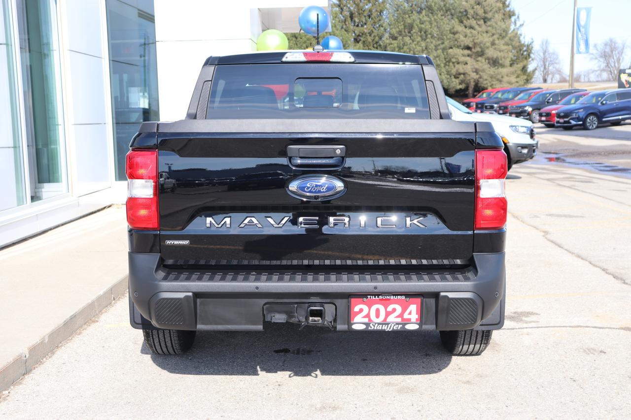 2024 Ford Maverick LARIAT FWD SuperCrew Photo
