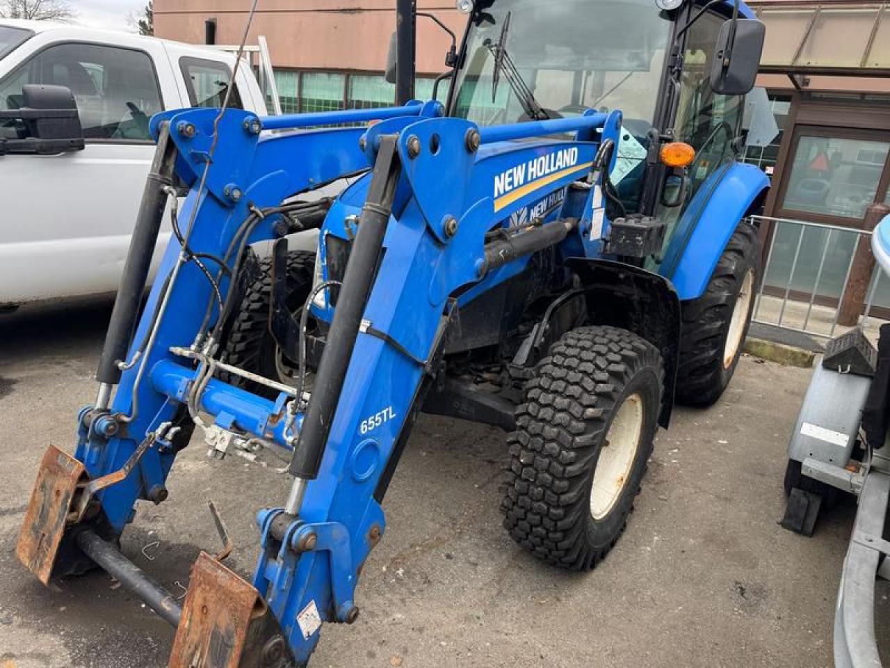 Used 2016 NEW HOLLAND T475 4x4 Tractor Diesel for sale in Burnaby, BC