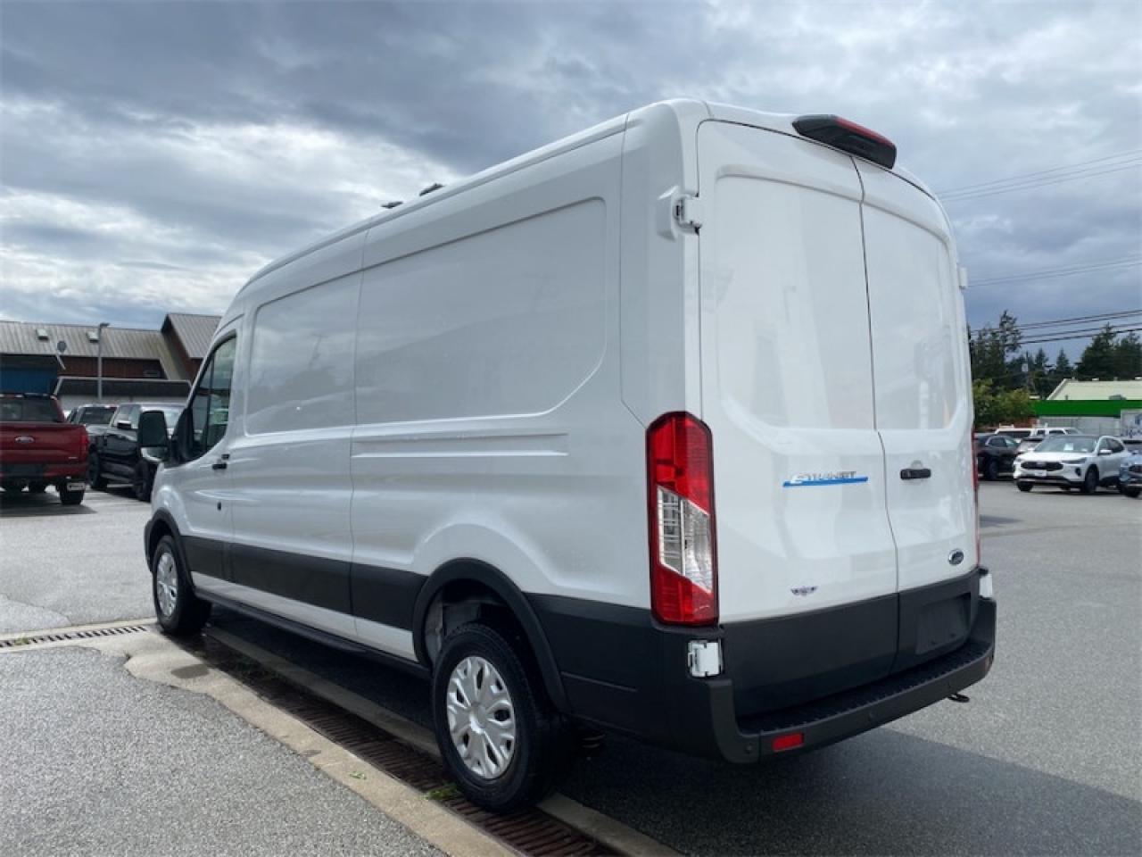 2025 Ford E-Transit Cargo Van BASE  - Sync 4 Photo