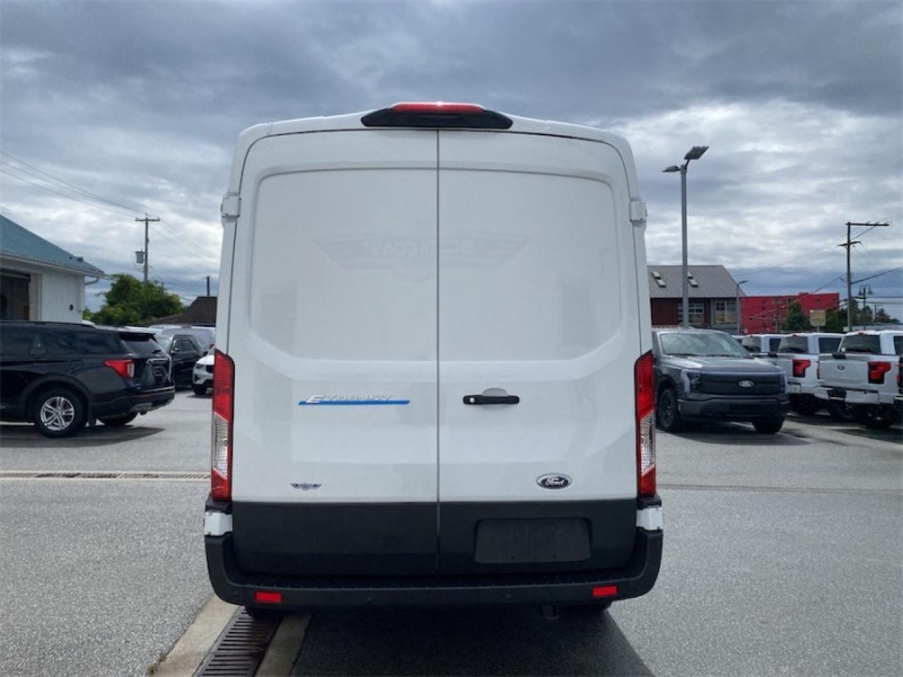2025 Ford E-Transit Cargo Van BASE  - Sync 4 Photo3