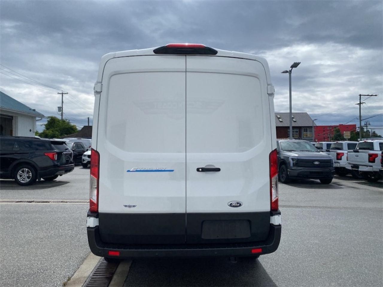 2025 Ford E-Transit Cargo Van BASE  - Sync 4 Photo3