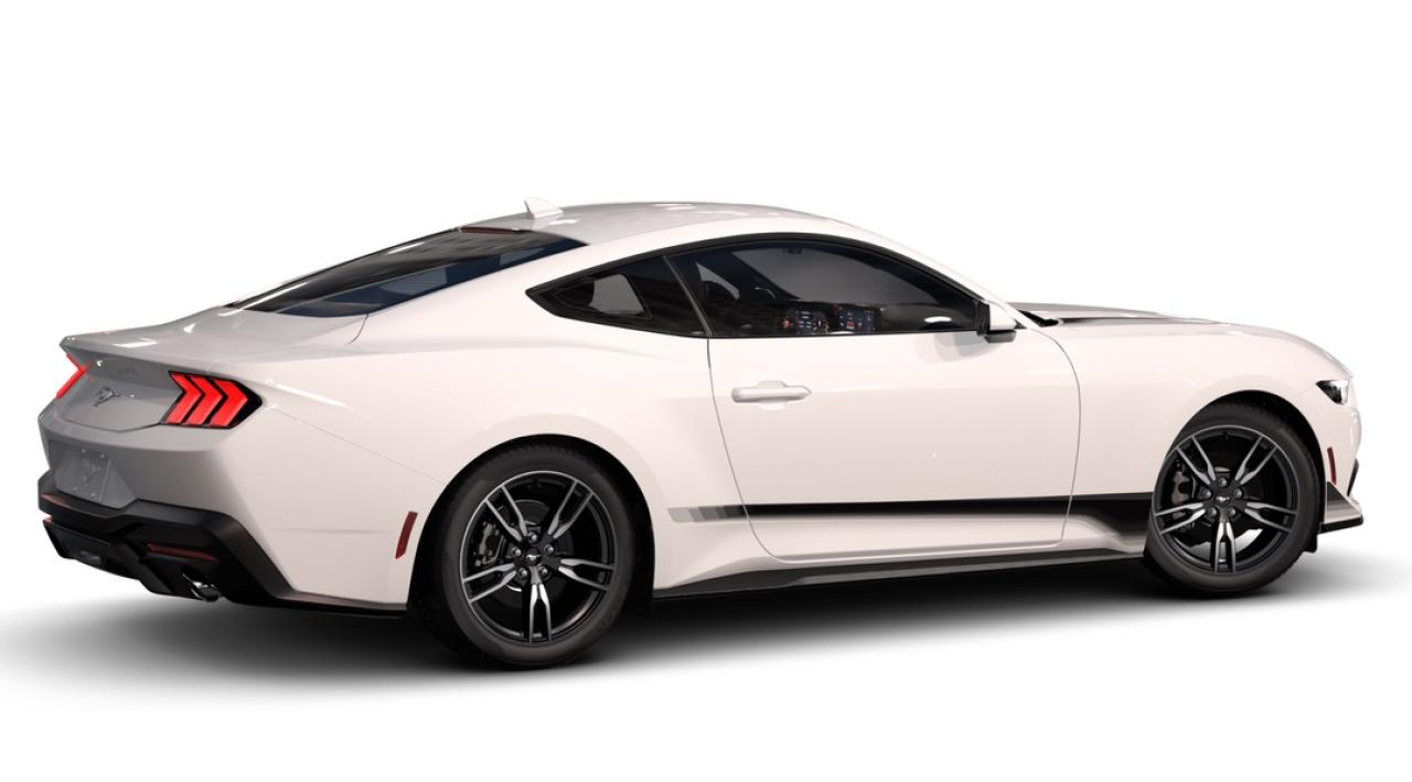 2025 Ford Mustang EcoBoost Photo2