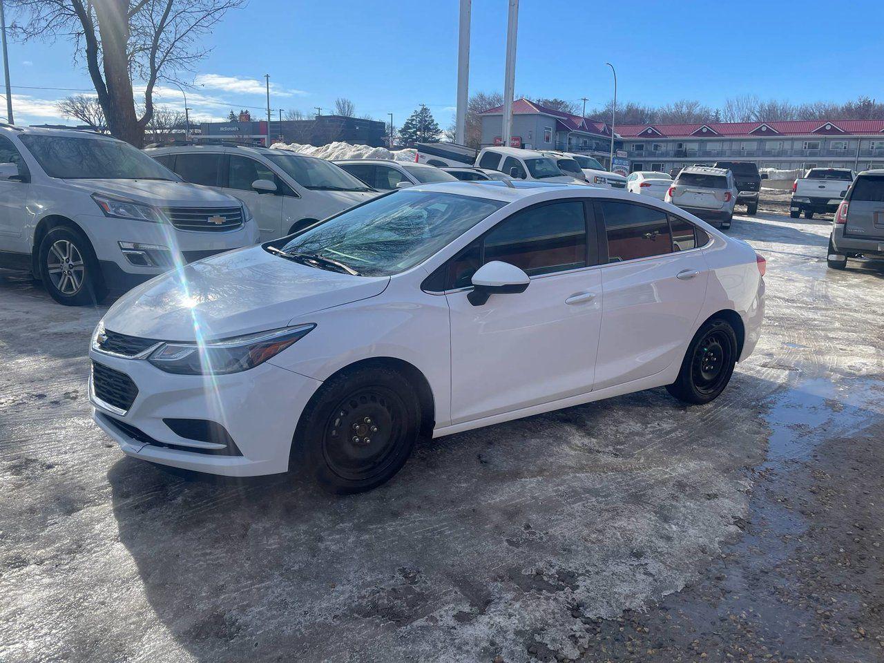 Used 2017 Chevrolet Cruze LT AUTO for sale in Saskatoon, SK