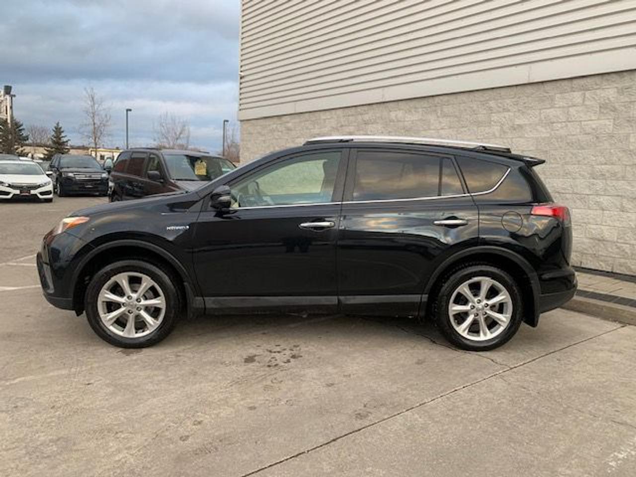 2016 Toyota RAV4 Hybrid LIMITED HYBRID-LEATHER-SUNROOF-LOADED Photo