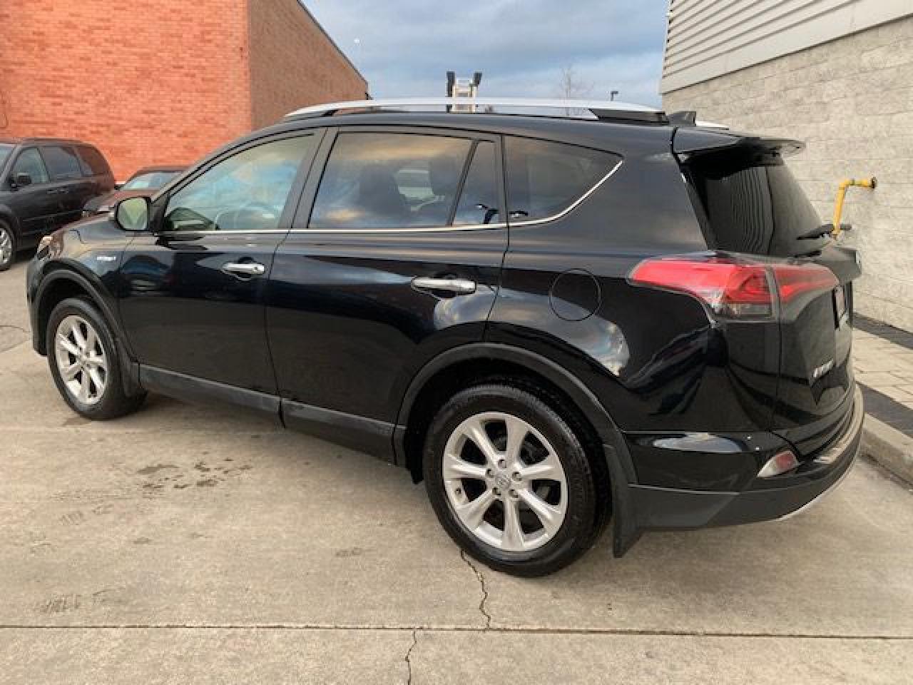 2016 Toyota RAV4 Hybrid LIMITED HYBRID-LEATHER-SUNROOF-LOADED Photo3
