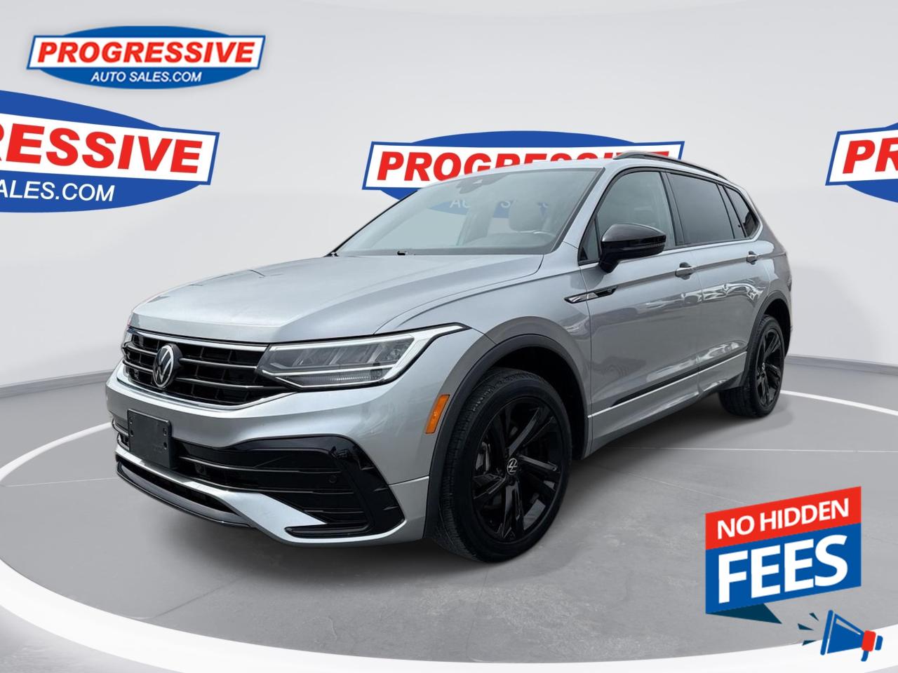 Used 2023 Volkswagen Tiguan Comfortline R-Line Black for sale in Sarnia, ON