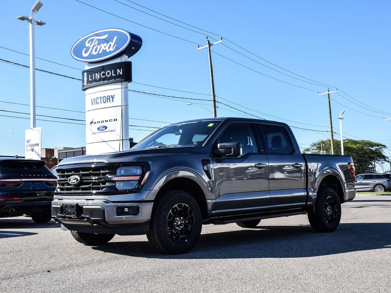 Used 2025 Ford F-150 XLT 302A | Black Appearance Package | for sale in Chatham, ON