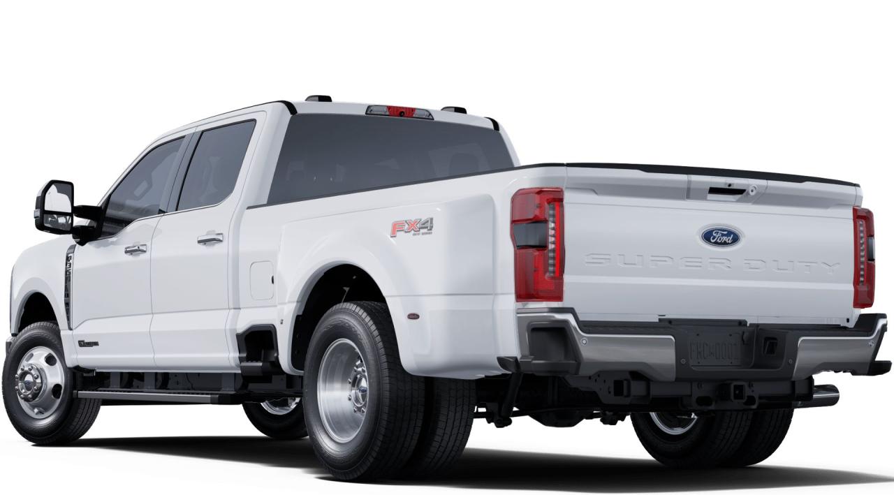 2025 Ford F-350 Super Duty DRW LARIAT 4WD CREW CAB 8' BOX Photo1