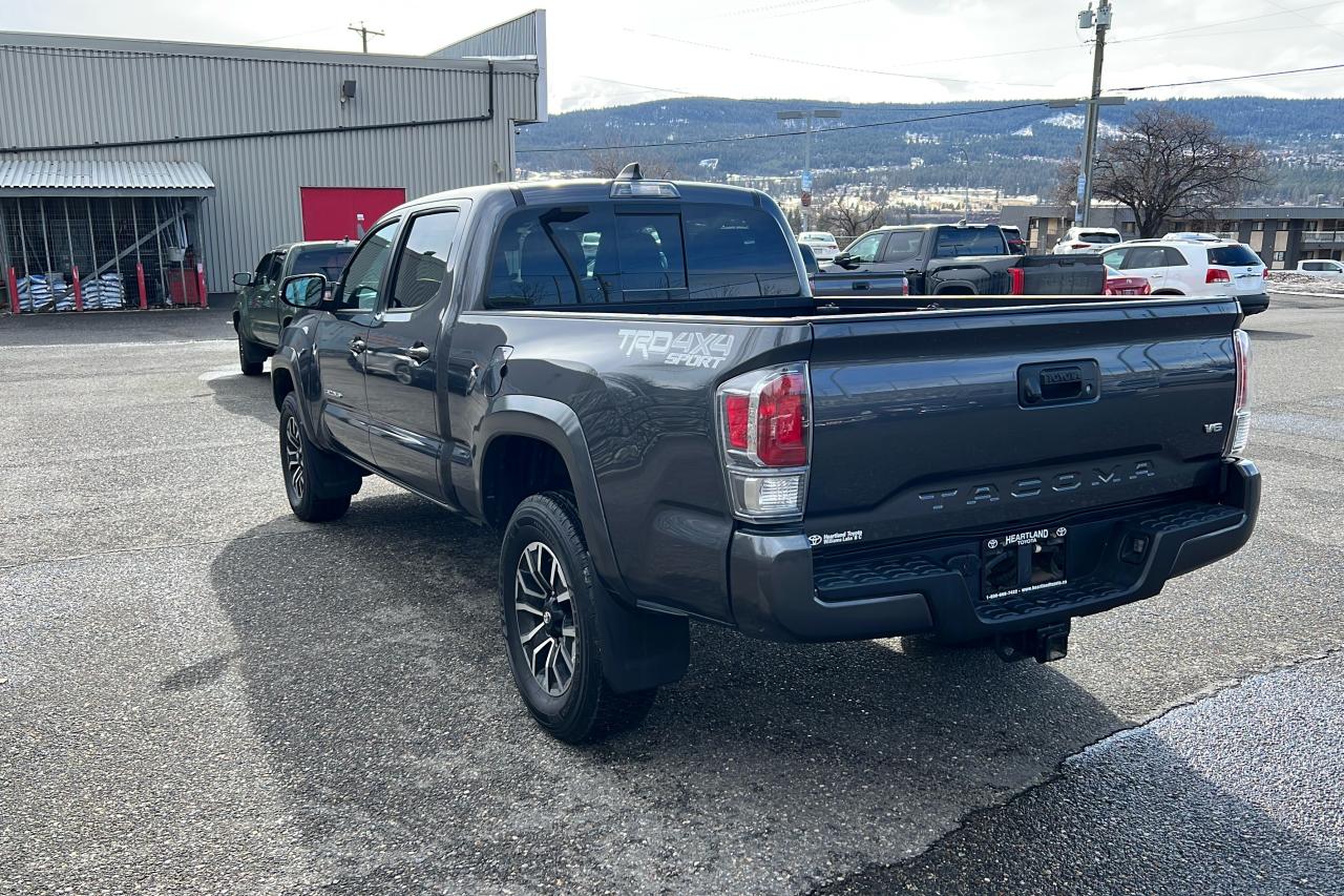 2022 Toyota Tacoma 4X4 Double CAB 6A TRD SPORT Photo4