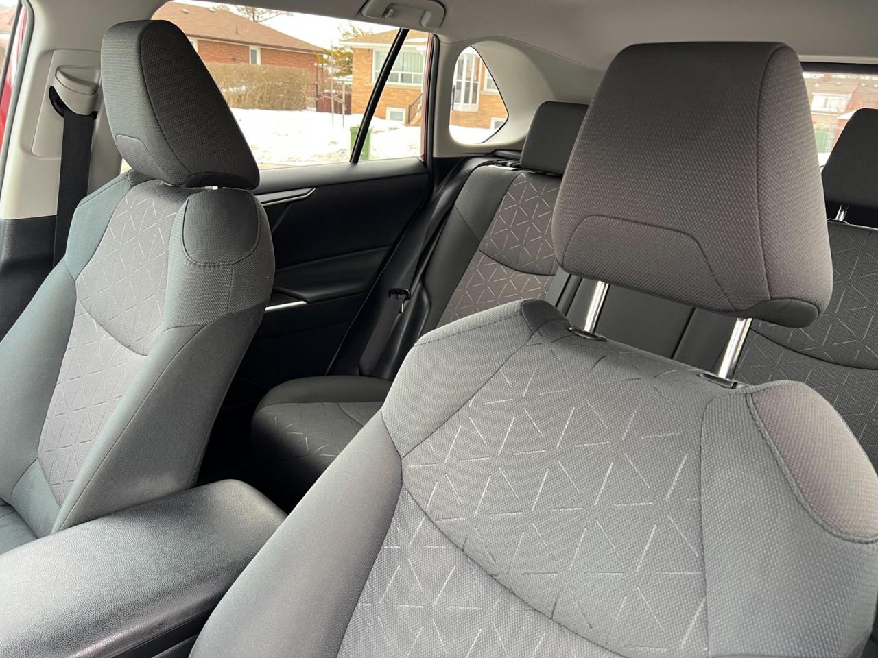 2019 Toyota RAV4 LE AWD - Photo #7