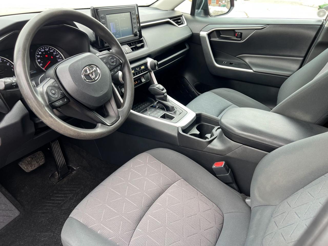 2019 Toyota RAV4 LE AWD - Photo #20