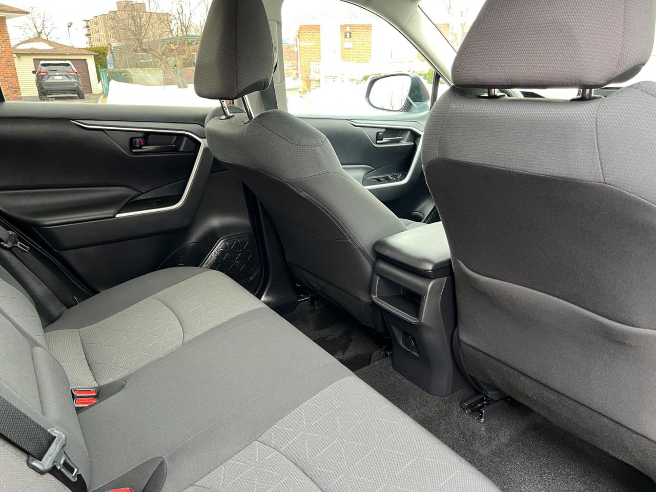2019 Toyota RAV4 LE AWD - Photo #24