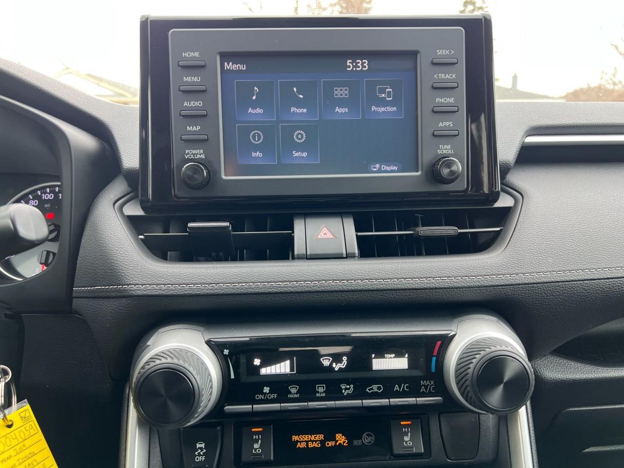 2019 Toyota RAV4 LE AWD - Photo #13