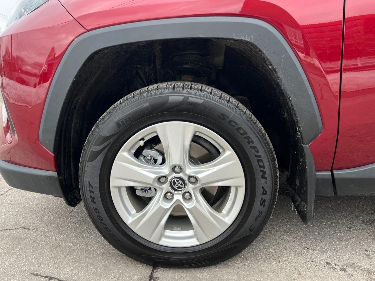 2019 Toyota RAV4 LE AWD - Photo #27