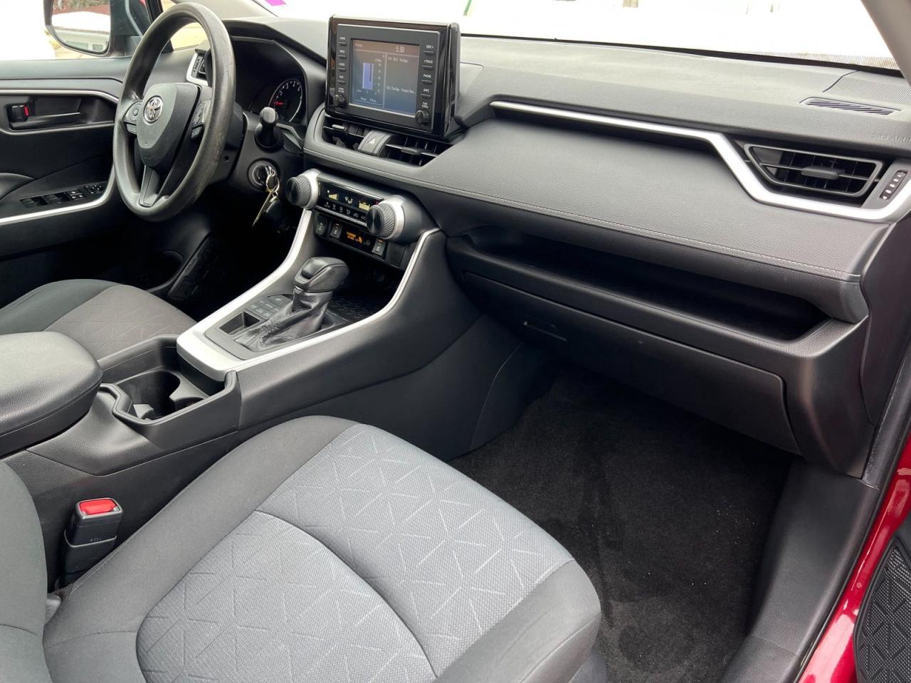 2019 Toyota RAV4 LE AWD - Photo #25