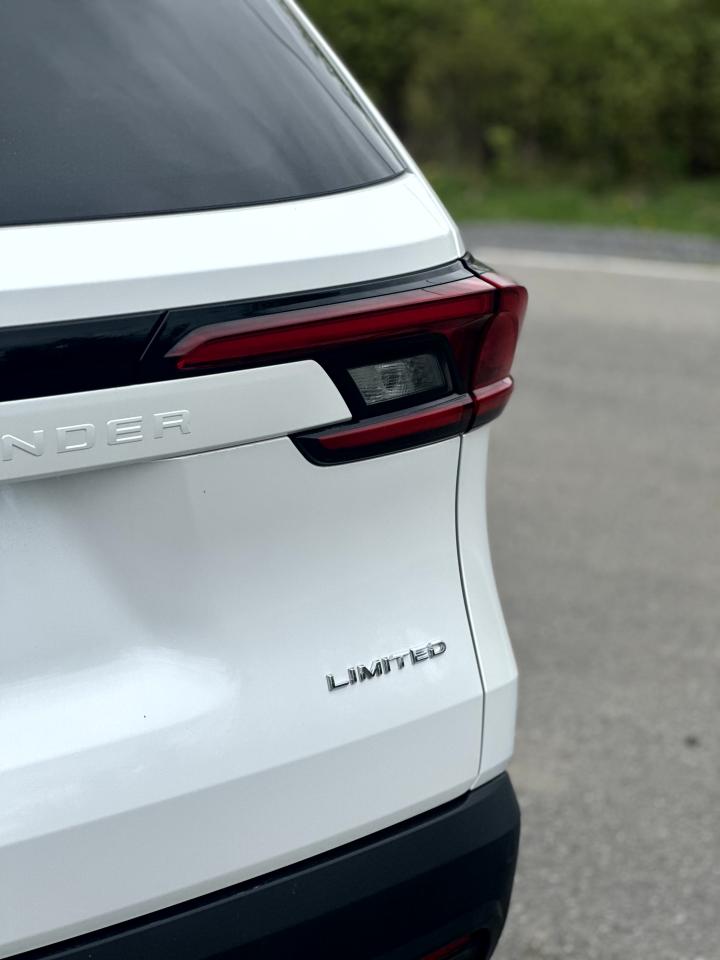2025 Toyota Grand Highlander Hybrid Limited - Photo #10