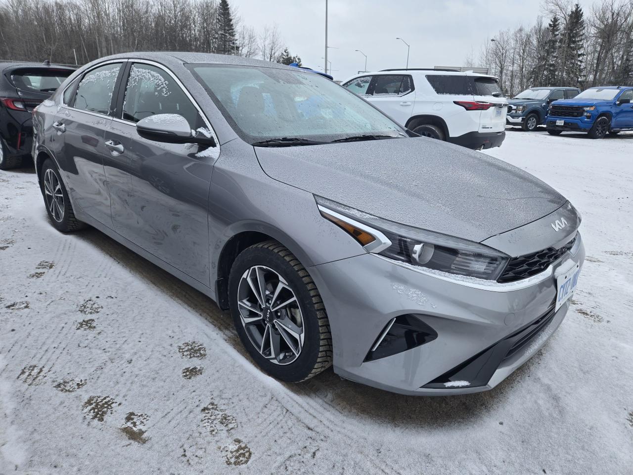 2023 Kia Forte EX - Photo #3