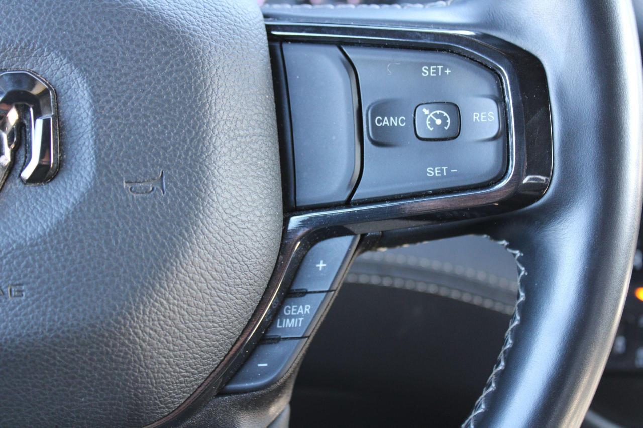2022 RAM 1500 Limited 4x4 Crew Cab 5'7" Box - Photo #16