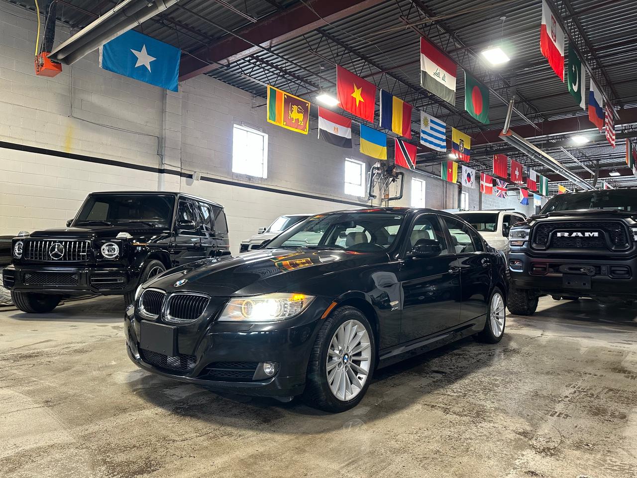 Used 2011 BMW 3 Series 4DR 328i X-DRIVE AWD | SUNROOF | MANUAL | 90KM for sale in North York, ON