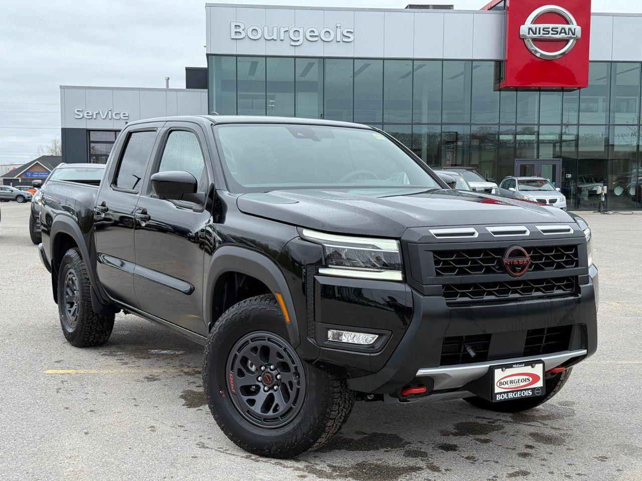 New 2025 Nissan Frontier Crew Cab 4x4 PRO-4X for sale in Midland, ON