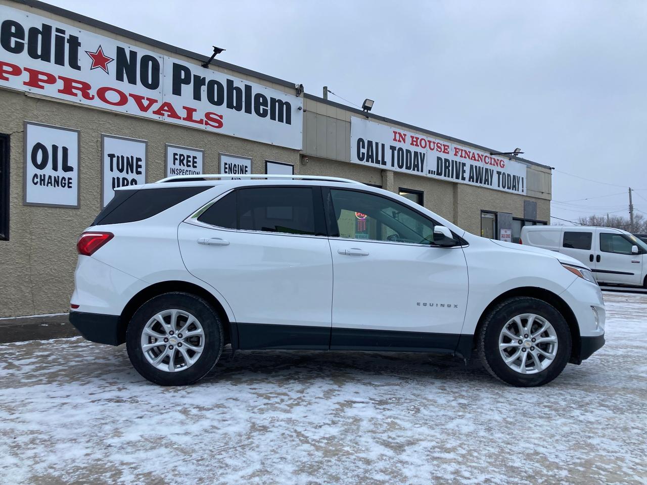 2018 Chevrolet Equinox AWD 4dr LT w/1LT - Photo #2