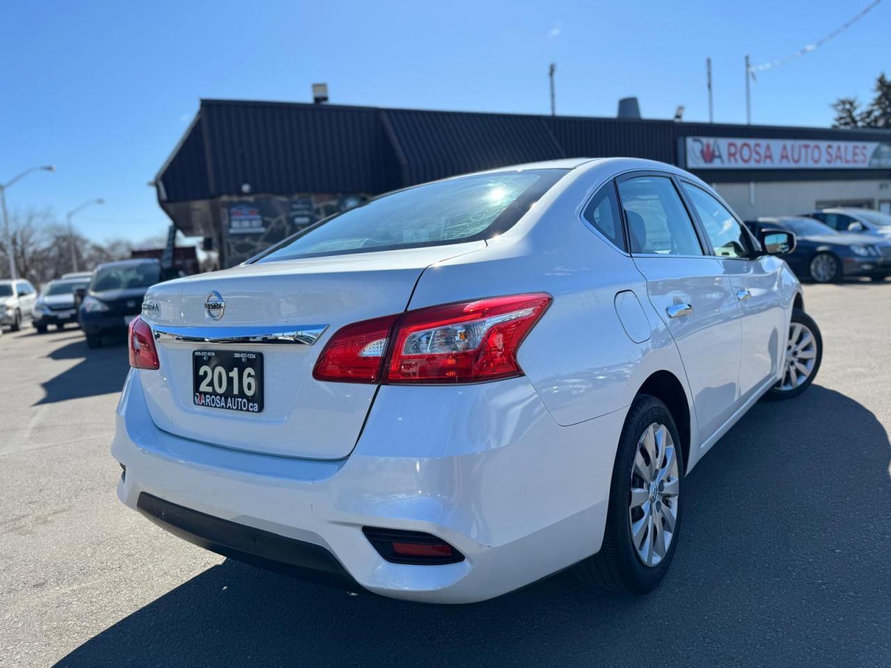 2016 Nissan Sentra AUTO BLUETOOTH POWER WINDOWS POWER LOCKS WARRANTY Photo4