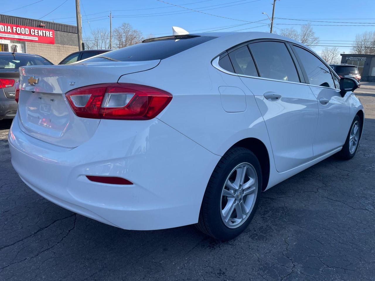 2017 Chevrolet Cruze 4dr Sdn 1.4L LT w/1SD - Photo #8