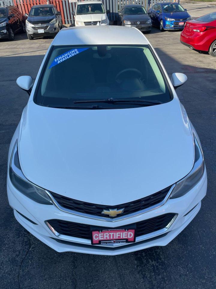 2017 Chevrolet Cruze 4dr Sdn 1.4L LT w/1SD - Photo #9