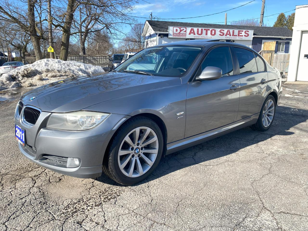 Used 2011 BMW 3 Series Automatic/AWD/Leather/Sunroof/Comes Certified for sale in Scarborough, ON