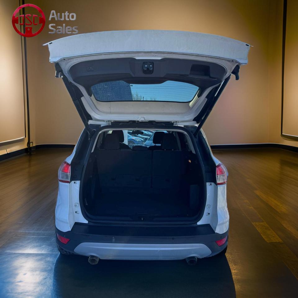 2016 Ford Escape 4WD 4dr SE - Photo #9