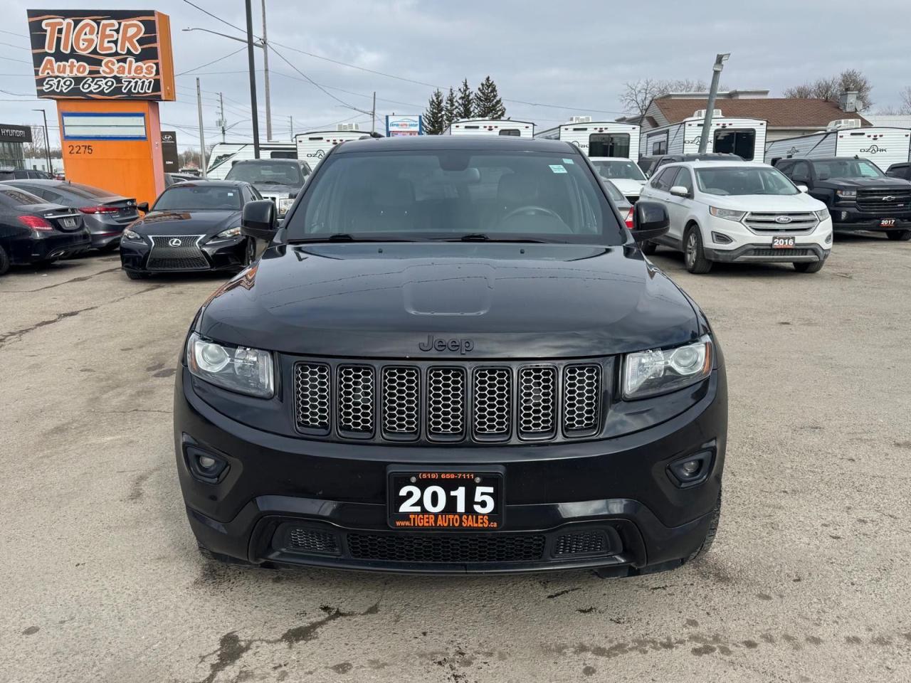 2015 Jeep Grand Cherokee LAREDO, 4X4, SUNROOF, BLACK ON BLACK, CERTIFIED - Photo #8