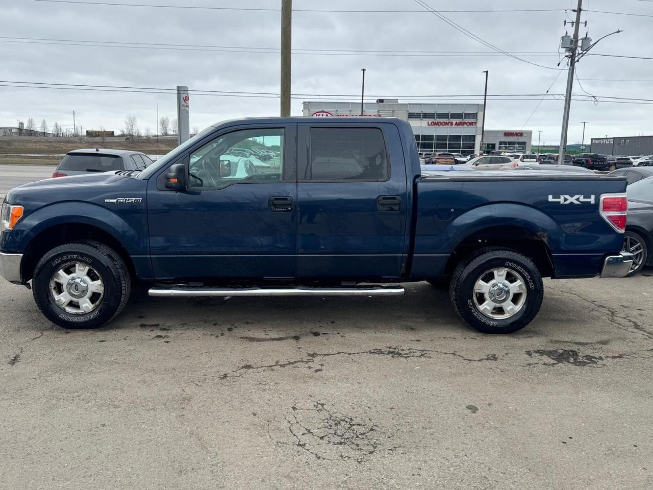 2013 Ford F-150 XLT, CREW CAB, 4X4, ONLY 164KMS, 5L V8, AS IS - Photo #2