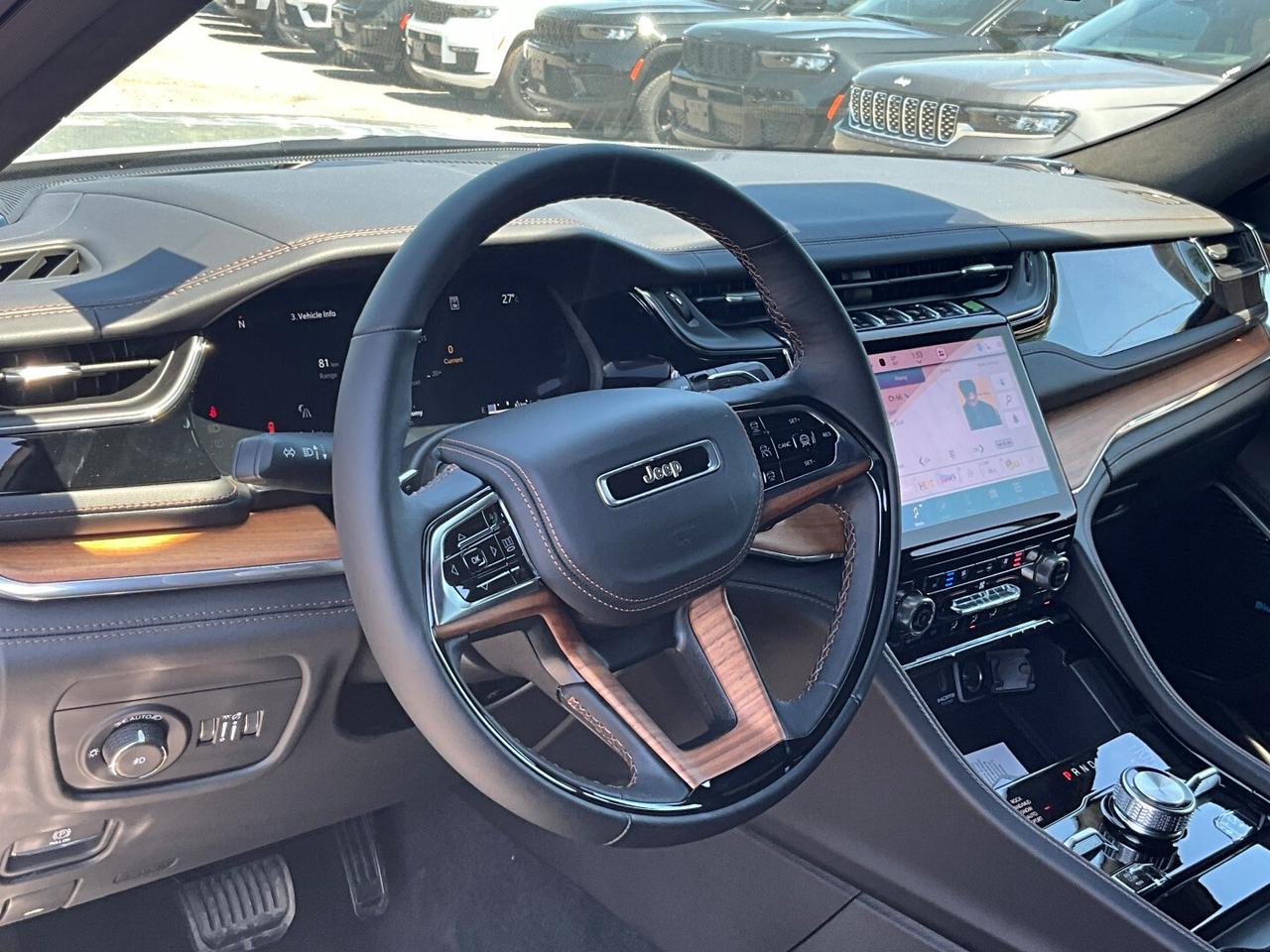 2025 Jeep Grand Cherokee L SUMMIT RESERVE | LuxTech | High Alt | Photo