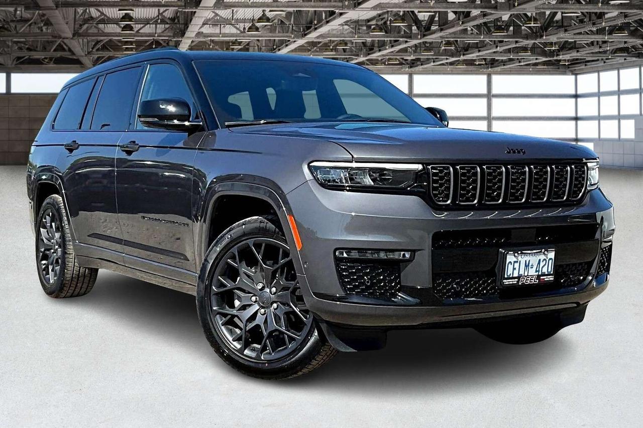 2025 Jeep Grand Cherokee SUMMIT RESERVE | LuxTech | High Alt | Photo1