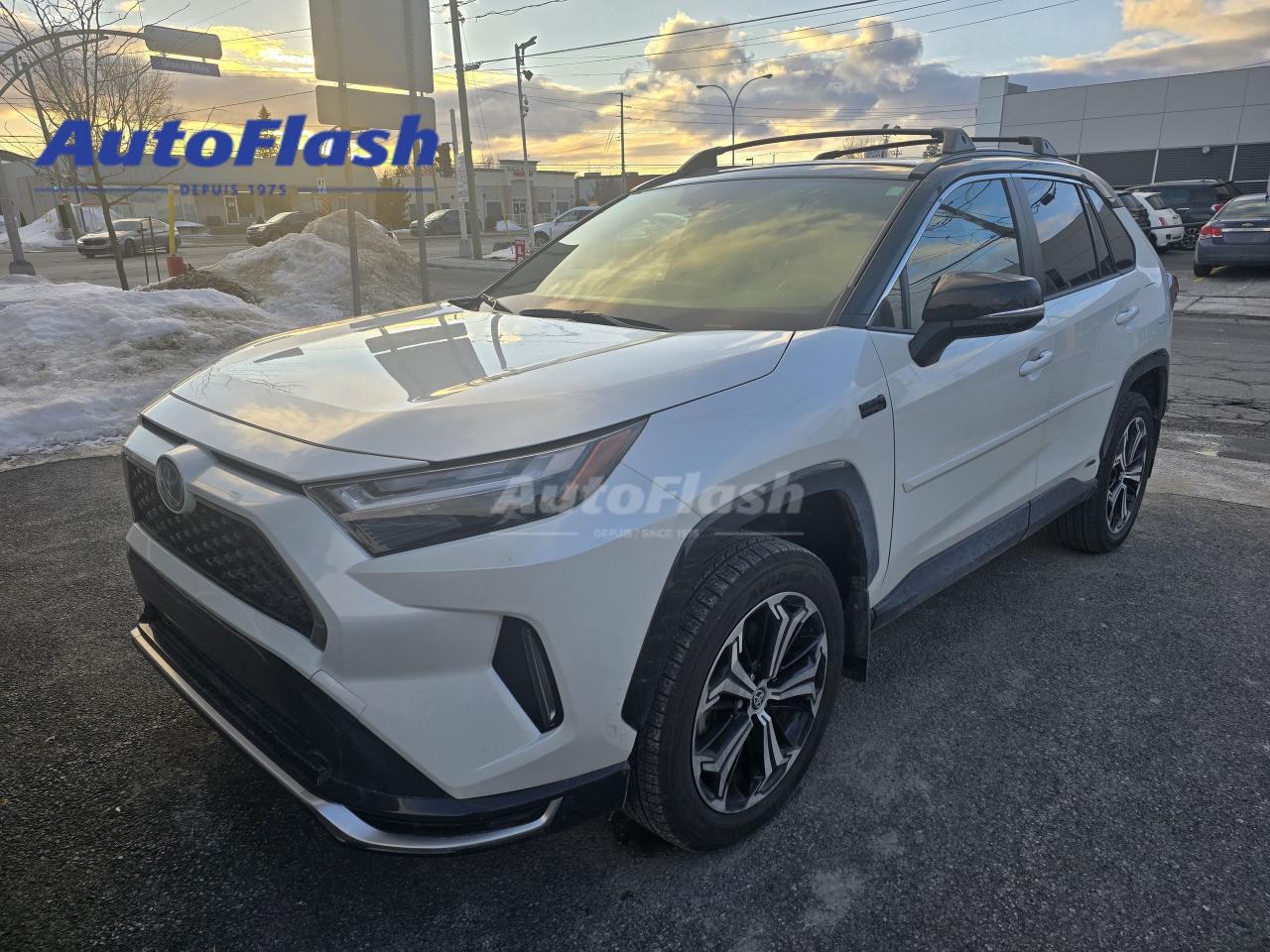 Used 2023 Toyota RAV4 Prime PRIME XSE, CAMERA, CARPLAY, CUIR, HYBRID for sale in Saint-Hubert, QC