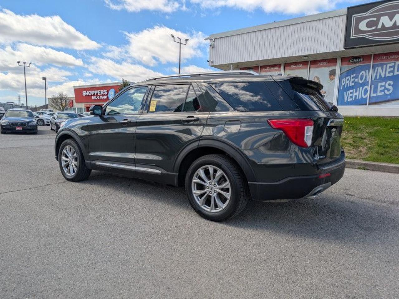 2022 Ford Explorer Limited  **TWIN PANEL MOONROOF** Photo2