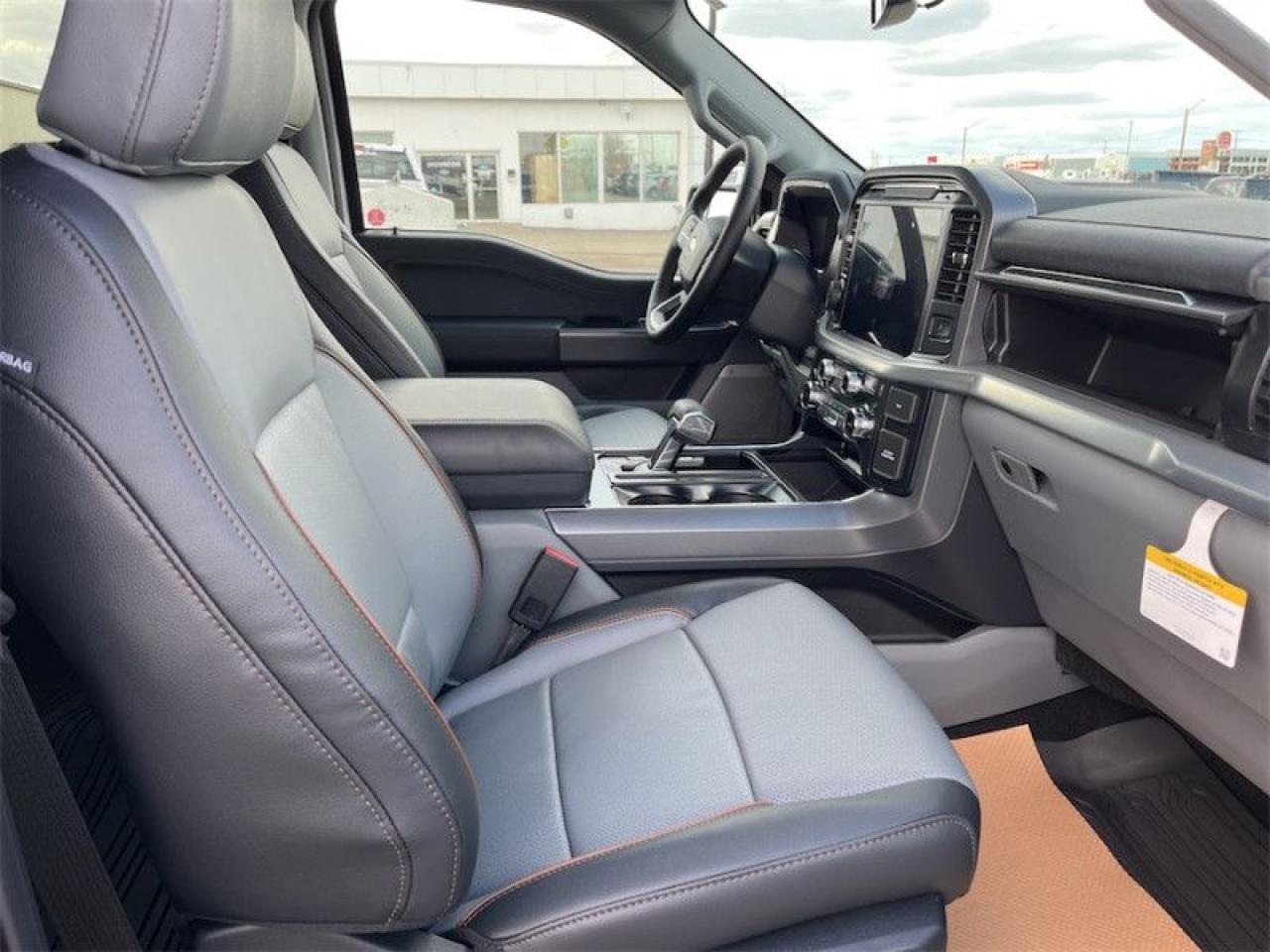 2025 Ford F-150 Lariat  - Tow Package Photo5