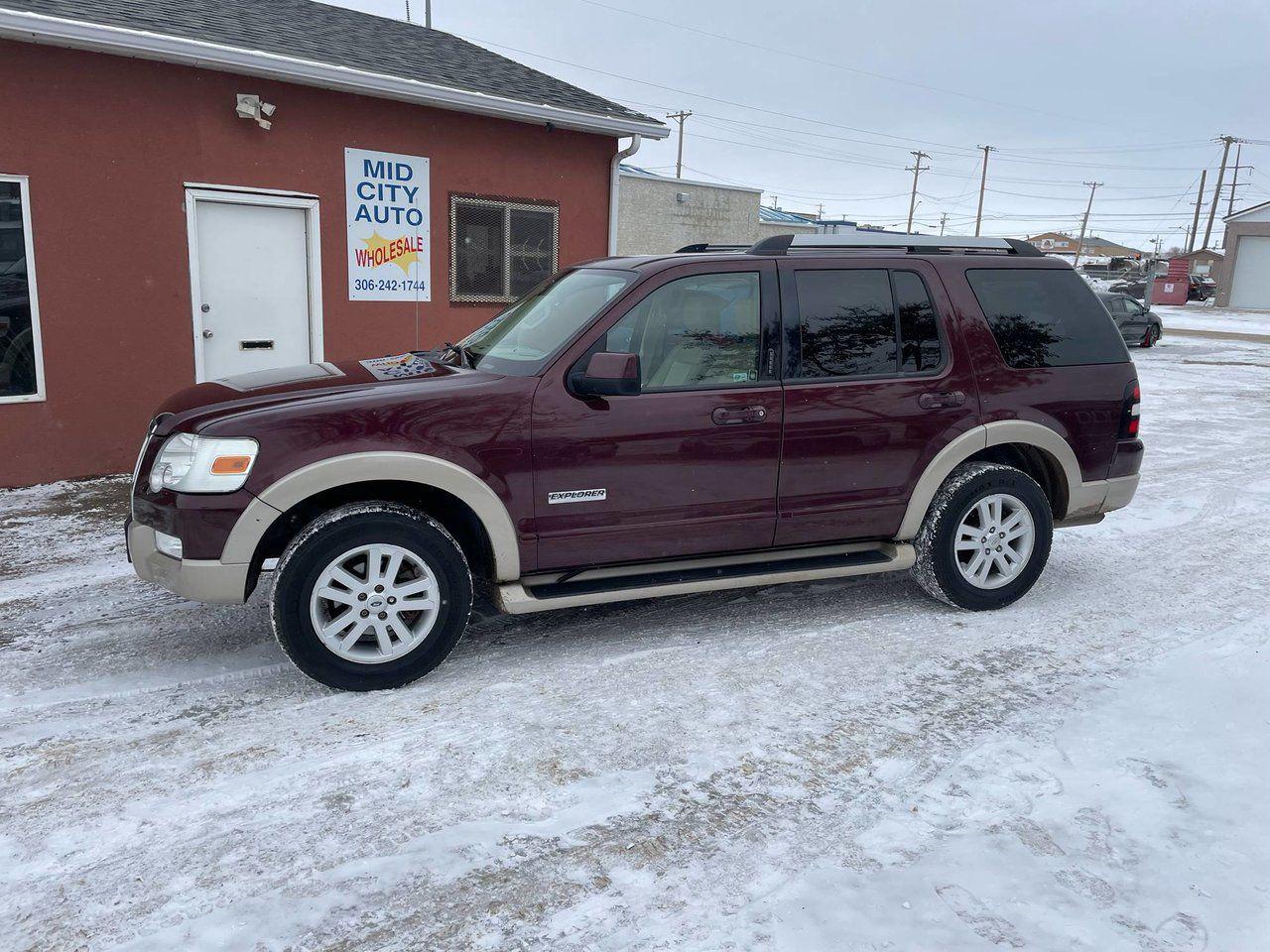 Used 2007 Ford Explorer Eddie Bauer 4.0L 4WD for sale in Saskatoon, SK