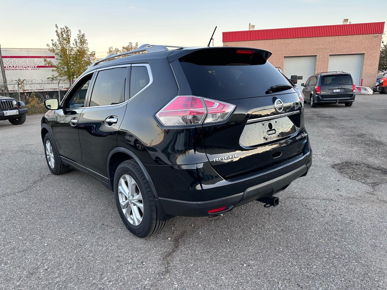 2014 Nissan Rogue SV - Photo #6