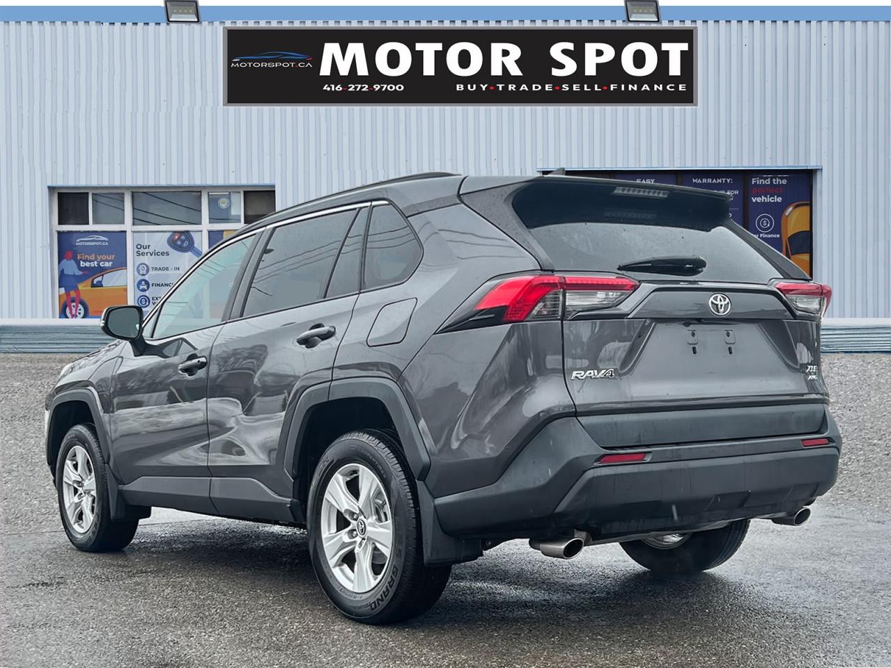 2019 Toyota RAV4 XLE AWD - Photo #4