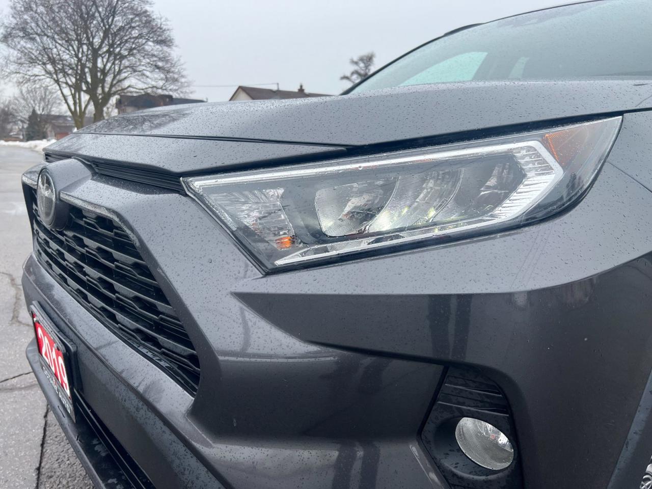 2019 Toyota RAV4 XLE AWD - Photo #7