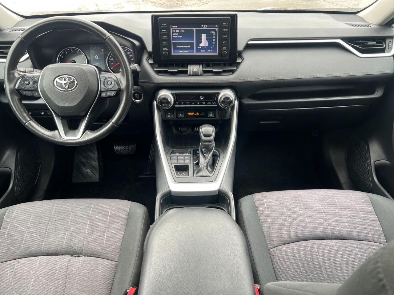 2019 Toyota RAV4 XLE AWD - Photo #14