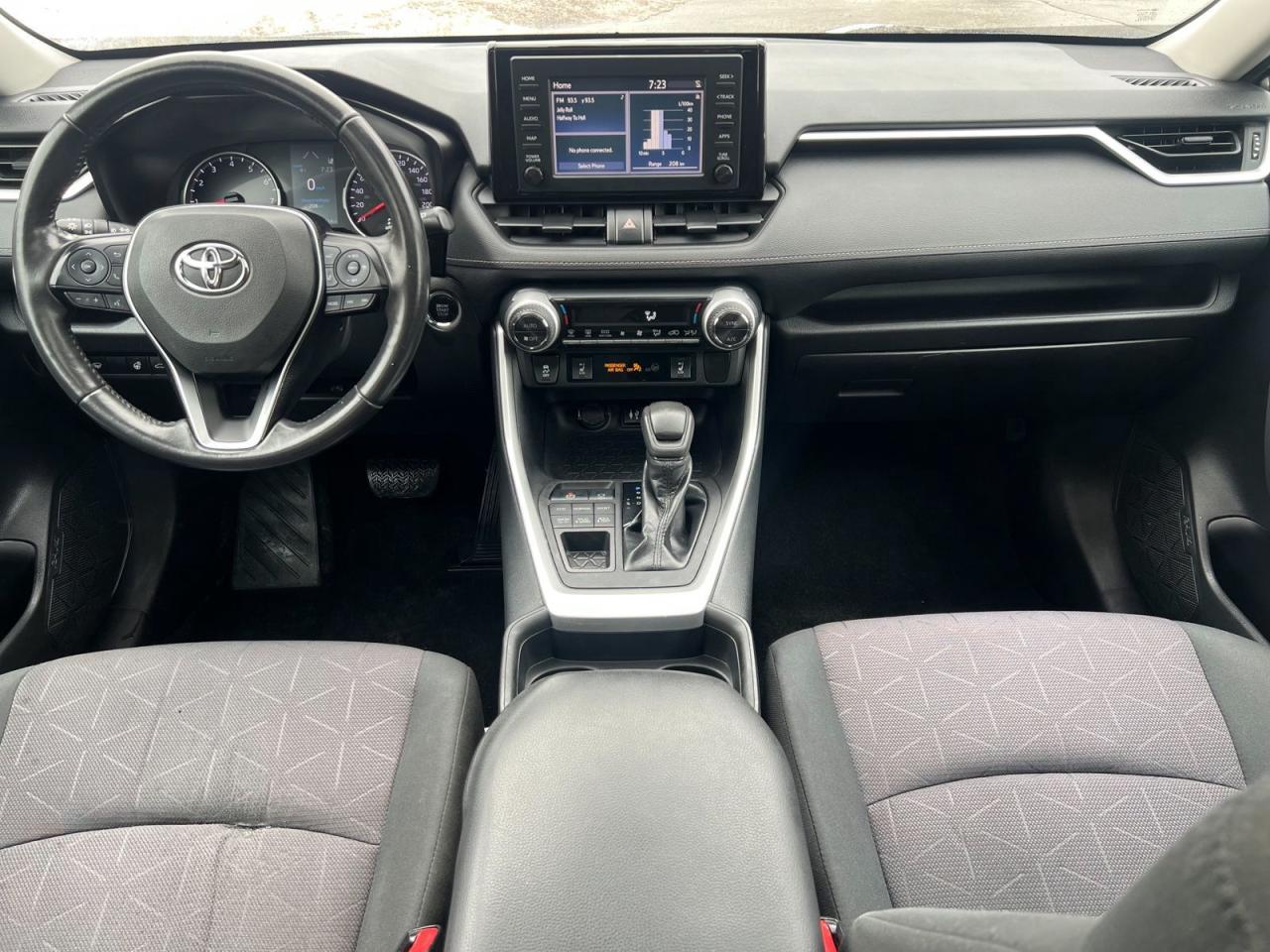 2019 Toyota RAV4 XLE AWD - Photo #14