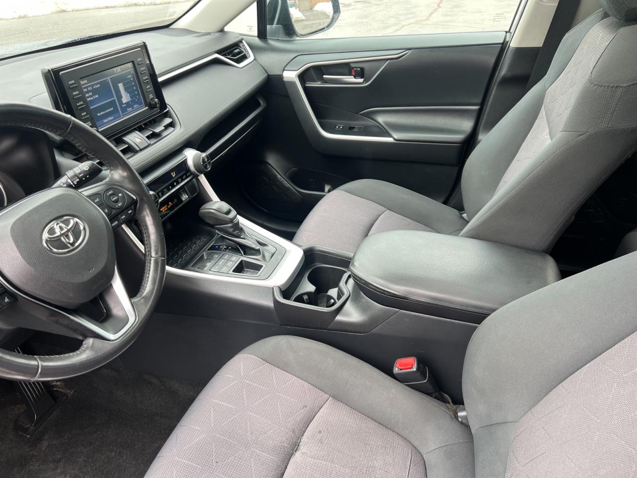 2019 Toyota RAV4 XLE AWD - Photo #18