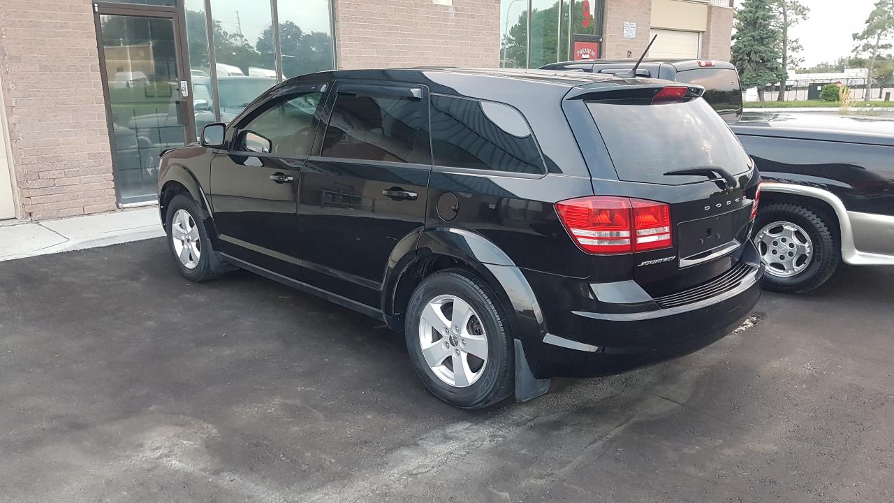 2016 Dodge Journey SE - Photo #4