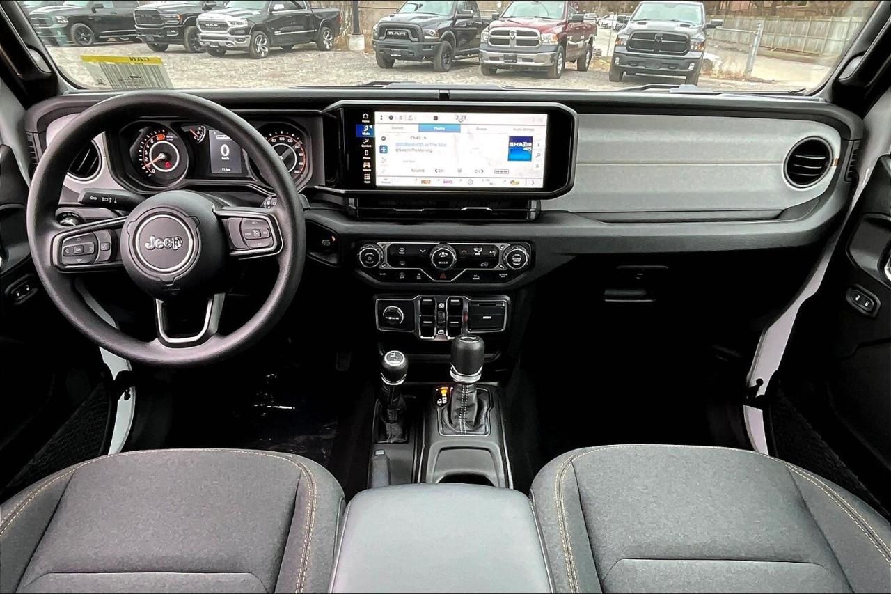 2025 Jeep Wrangler SPORT 4DR | HARDTOP | CARPLAY | 12.3" SCREEN Photo4