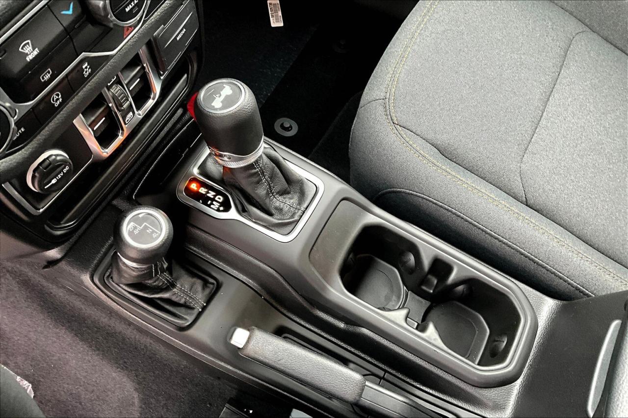 2025 Jeep Wrangler SPORT 4DR | HARDTOP | CARPLAY | 12.3" SCREEN Photo